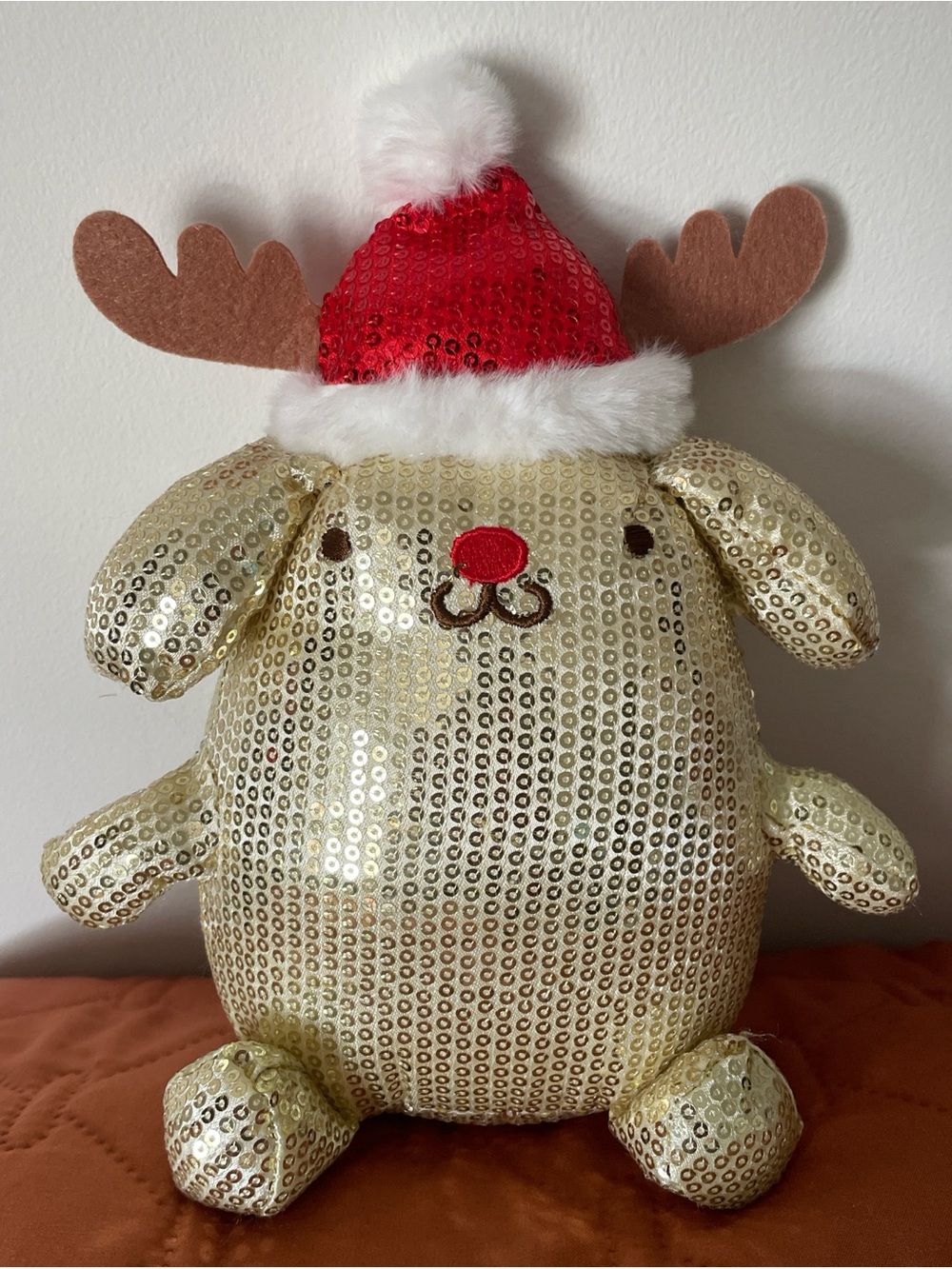 Holiday Sequin pompompurin sanrio Reindeer Plush - Gold with Red Hat